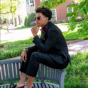 Meet your Posher, Cameron